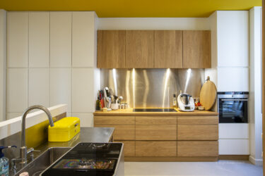 Cuisine moderne appartement Nantes — reportage immobilier professionnel