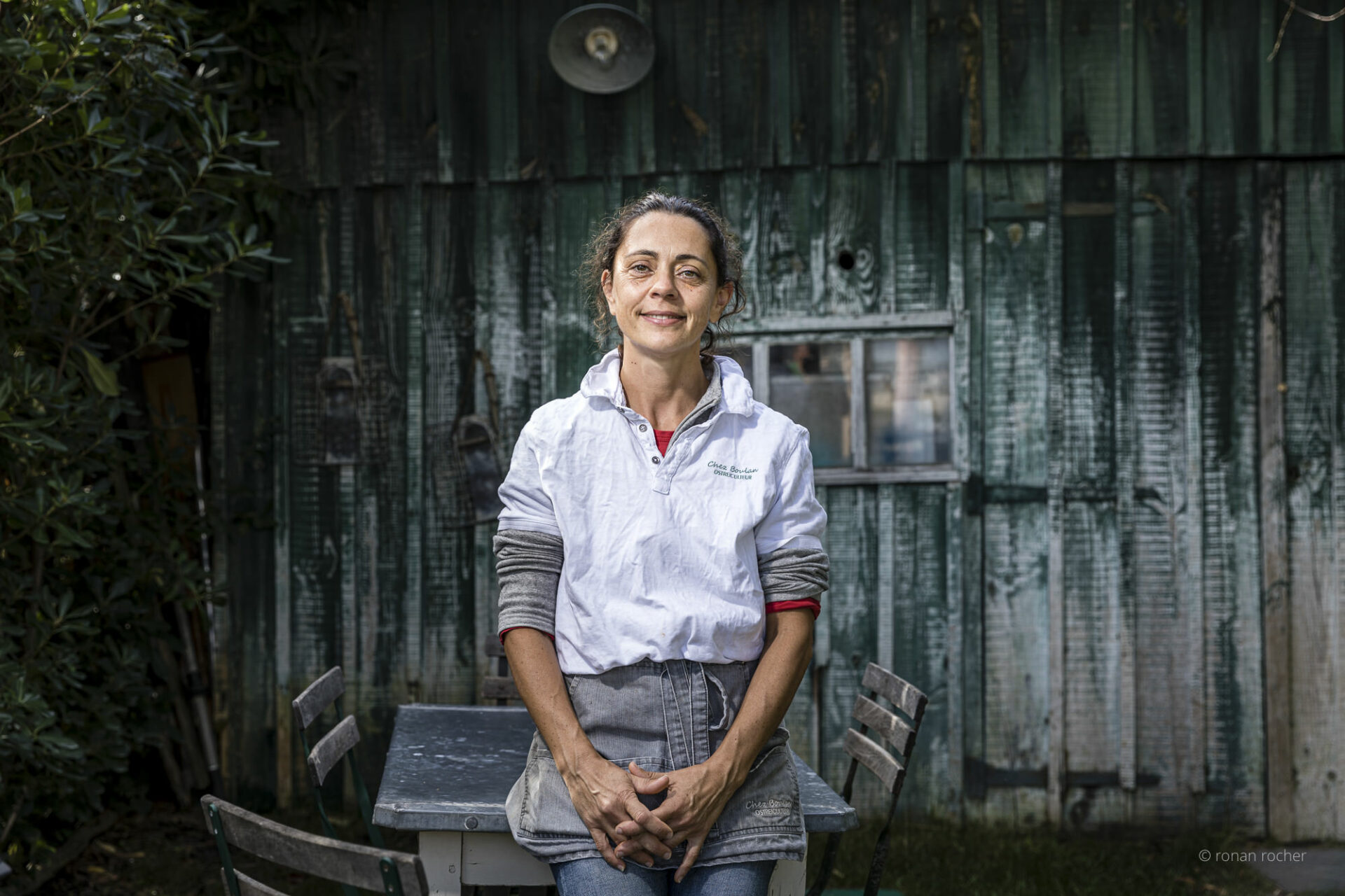 portrait d'une ostréicultrice